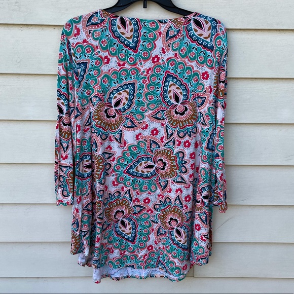 Chico’s 2 Large Top Stretch Soft 3/4 Sleeve Tunic Swing Tee Comfort Colorful - Picture 5 of 5